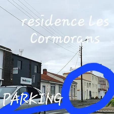 Near Downtown And Old Port Apartman